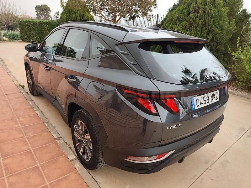 Usado Hyundai Tucson 136 CV (100 kW) 2021 Gris / plata SUV