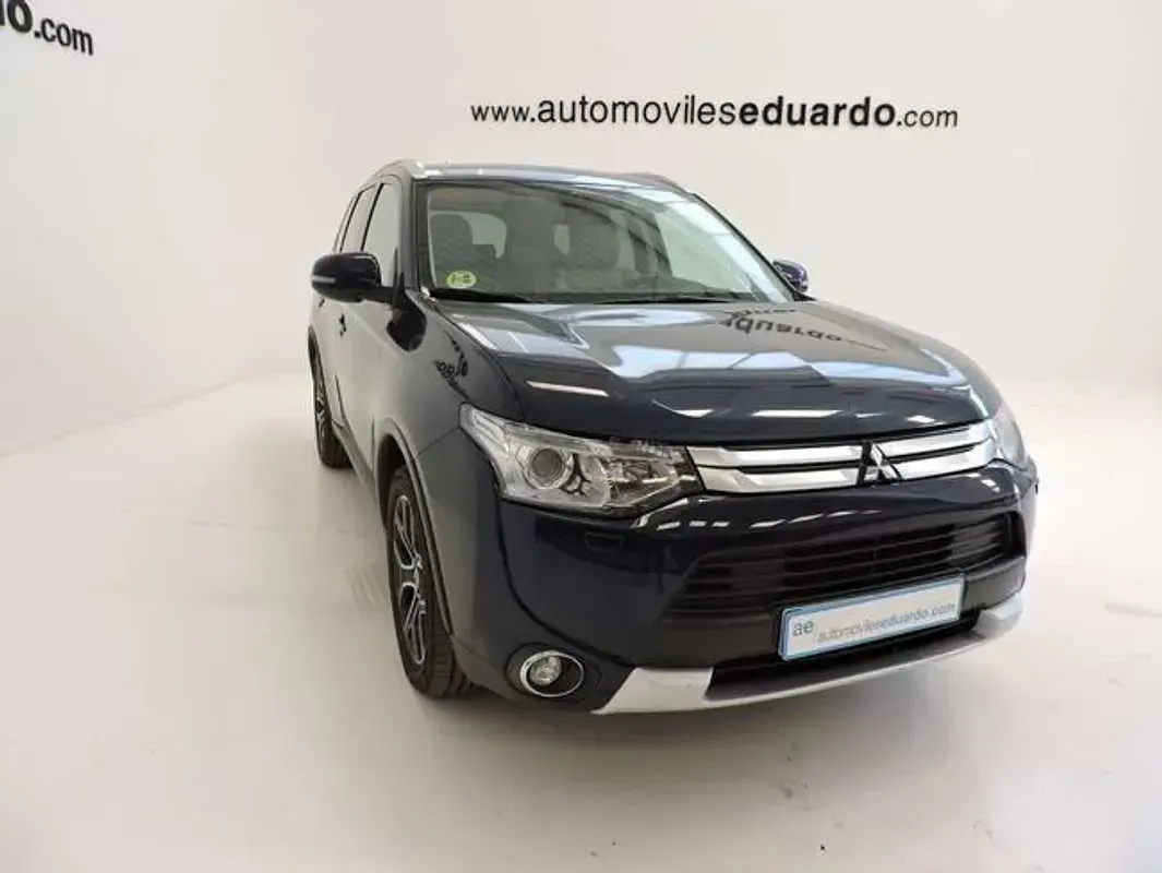 Usado Mitsubishi Outlander 150 CV (110 kW) 2015 Azul SUV