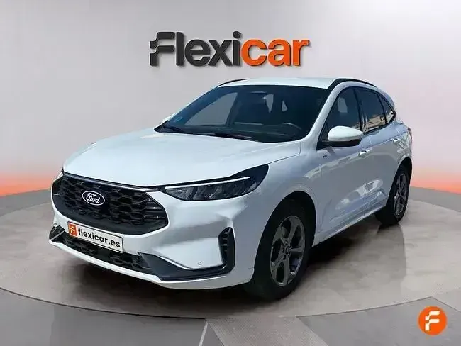 Usado Ford Kuga ST-Line 150 CV (110 kW) 2025 Blanco SUV