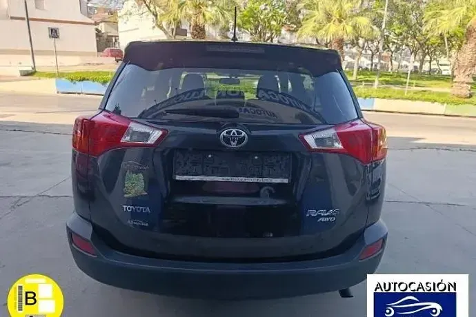 Usado Toyota RAV4 Style 124 CV (91 kW) 2015 SUV