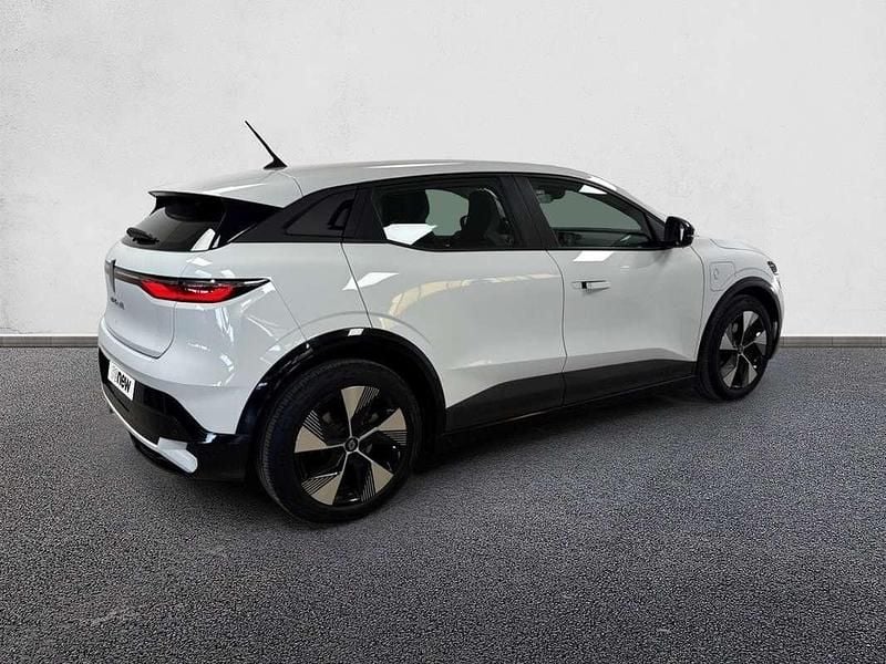 Brugt Renault Megane E-Tech Equilibre 96 kW (131 HK) 2023 Hvid Hatchback