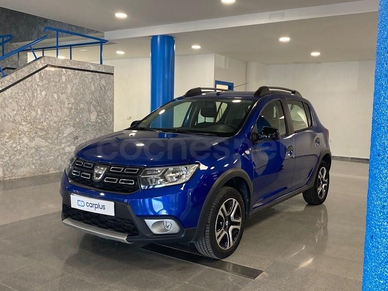 Usado Dacia Sandero Comfort 100 CV (73 kW) 2020 Azul cosmos (metalizado) Utilitario