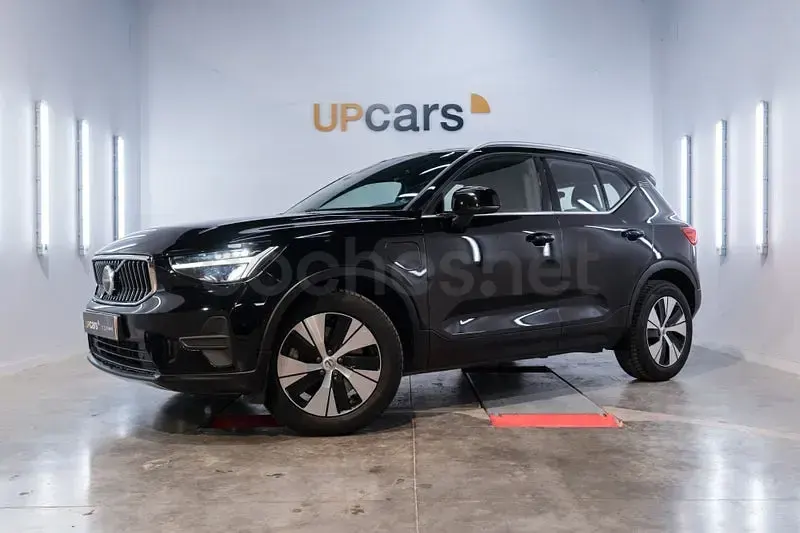 Usado Volvo XC40 Core 211 CV (155 kW) 2023 Negro SUV