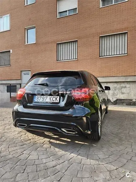 Usado Mercedes A200 AMG line 136 CV (100 kW) 2017 Negro Berlina