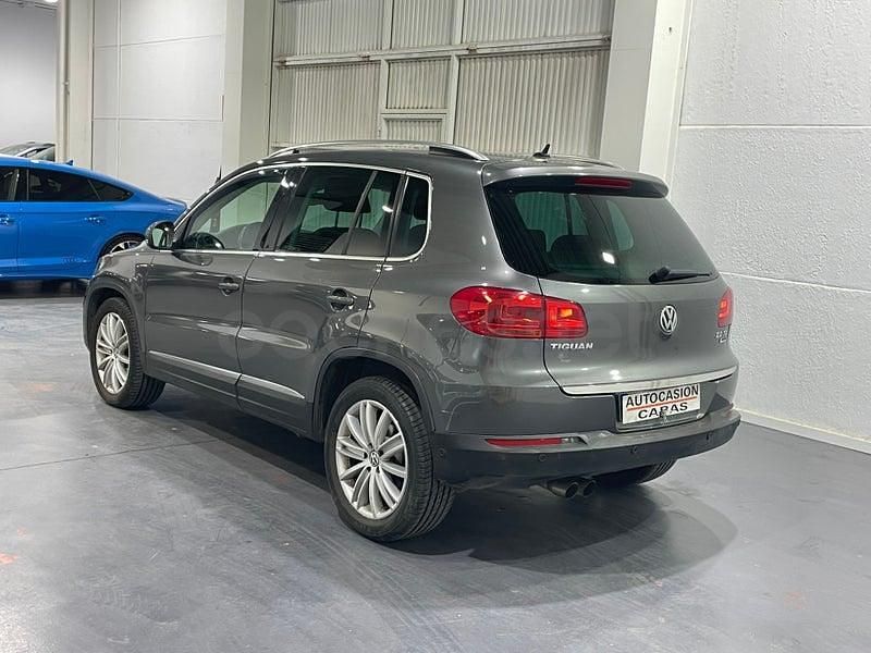 Usado VW Tiguan Sport 140 CV (102 kW) 2014 Gris / plata SUV