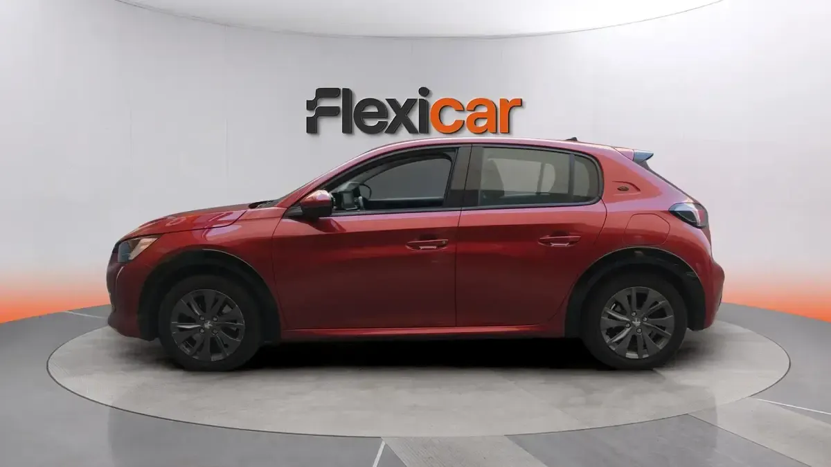 Usado Peugeot 208 Allure 100 kW (136 CV) 2020 Rojo Utilitario