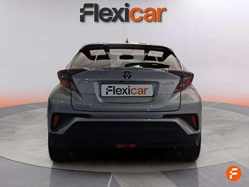 Usado Toyota C-HR Advance 122 CV (89 kW) 2017 Gris SUV