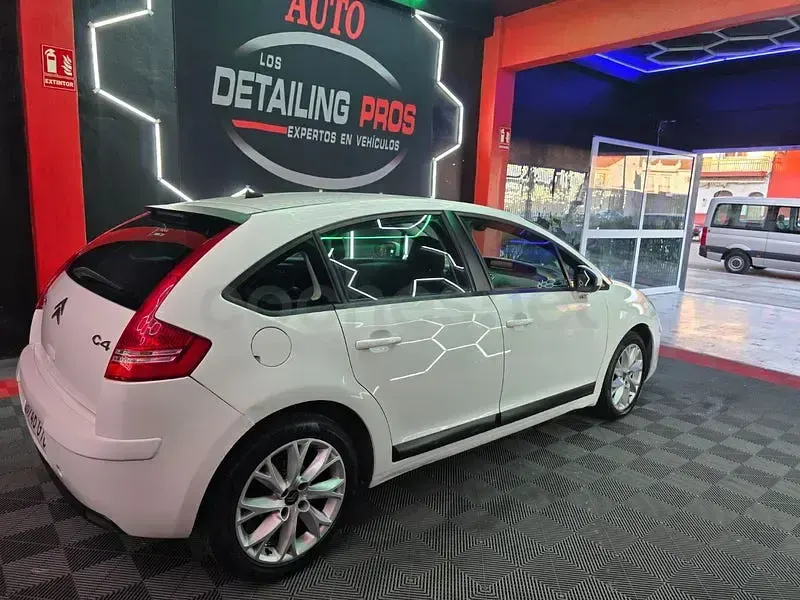 Usado Citroën C4 90 CV (66 kW) 2010 Blanco Berlina