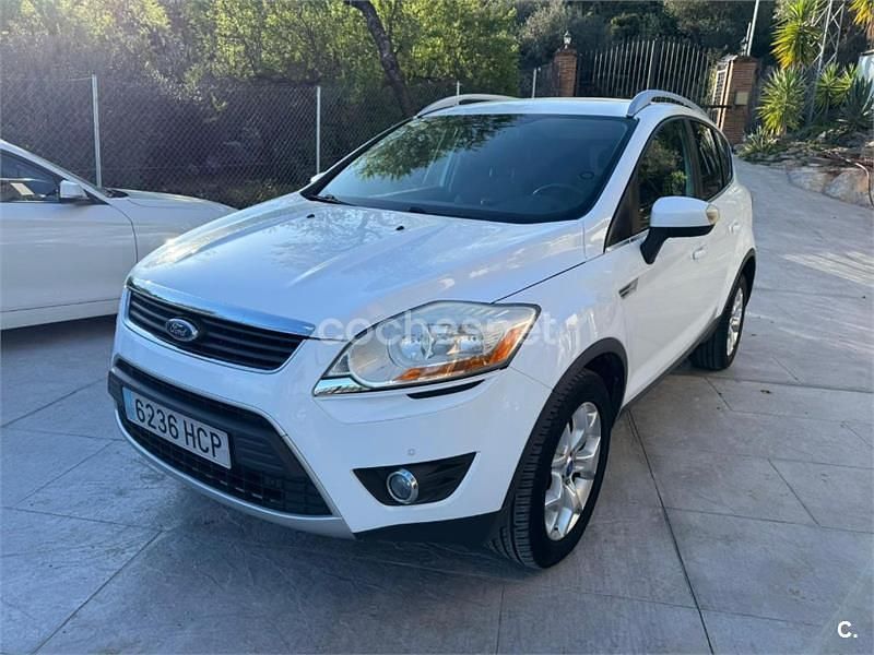 Usado Ford Kuga Trend 140 HP (102 kW) 2011 Branco SUV