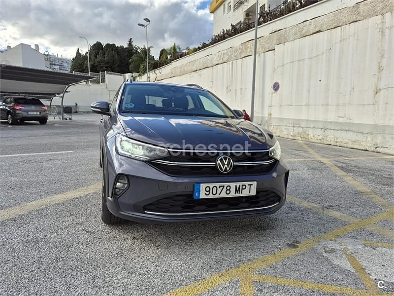 Usado VW Taigo 110 CV (80 kW) 2024 Gris / plata SUV