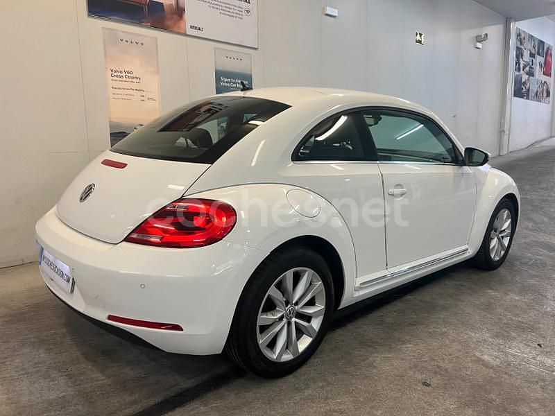 Usado VW Beetle 105 CV (77 kW) 2015 Blanco Utilitario