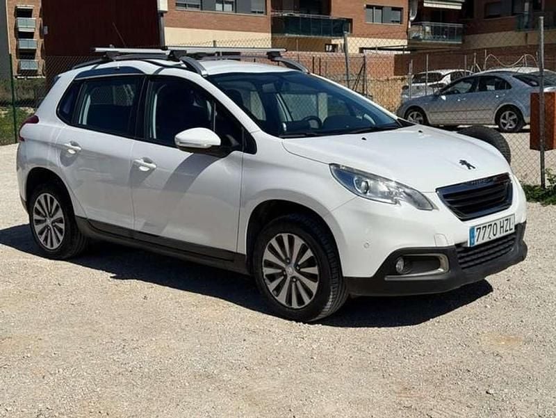 Usado Peugeot 2008 Active 92 CV (67 kW) 2014 Blanco SUV