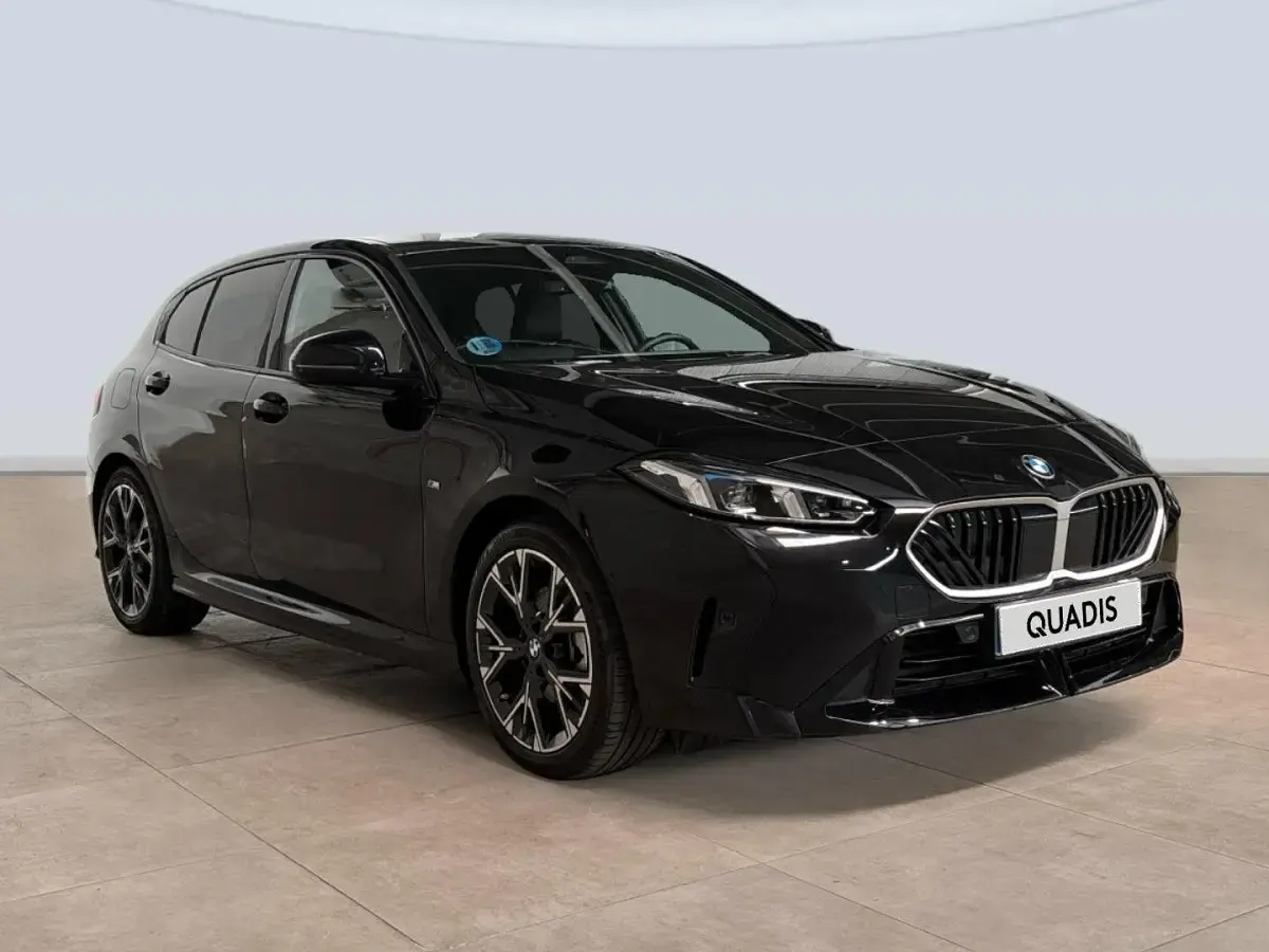 Usado BMW 120 163 CV (119 kW) 2025 Negro Utilitario
