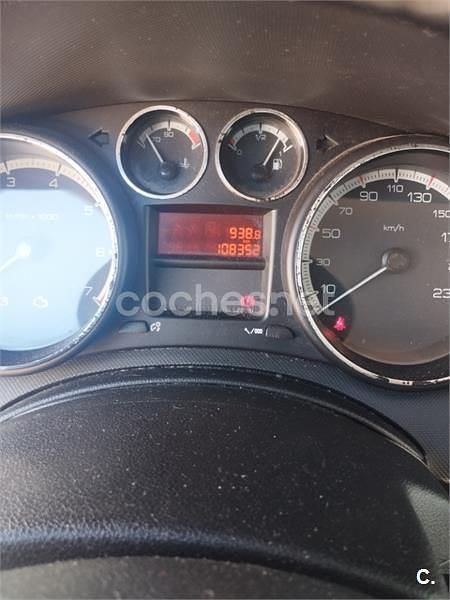 Gris / plata Usado 2007 Peugeot 308 Sport Berlina | 4000 € (Buen precio) - Imagen 1/4