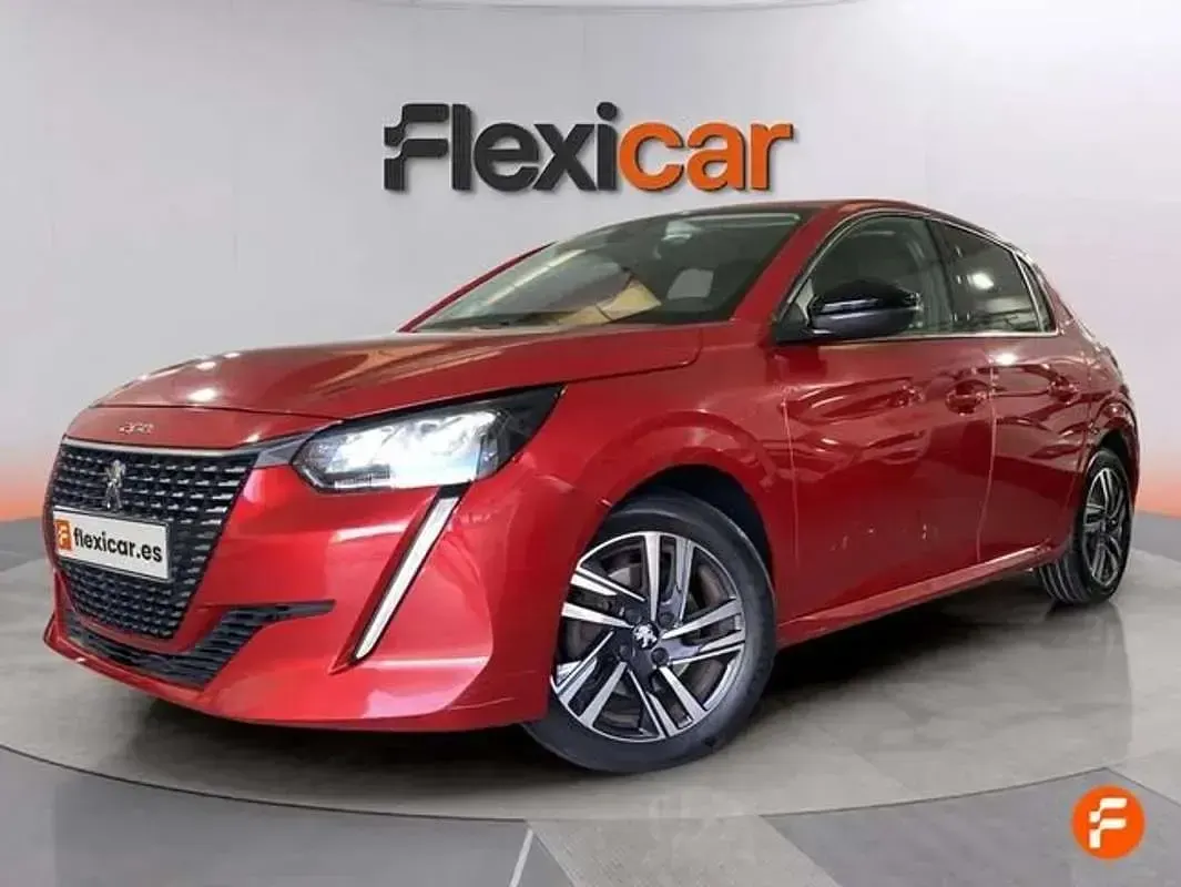 Usado Peugeot 208 Allure 101 CV (74 kW) 2023 Rojo Utilitario