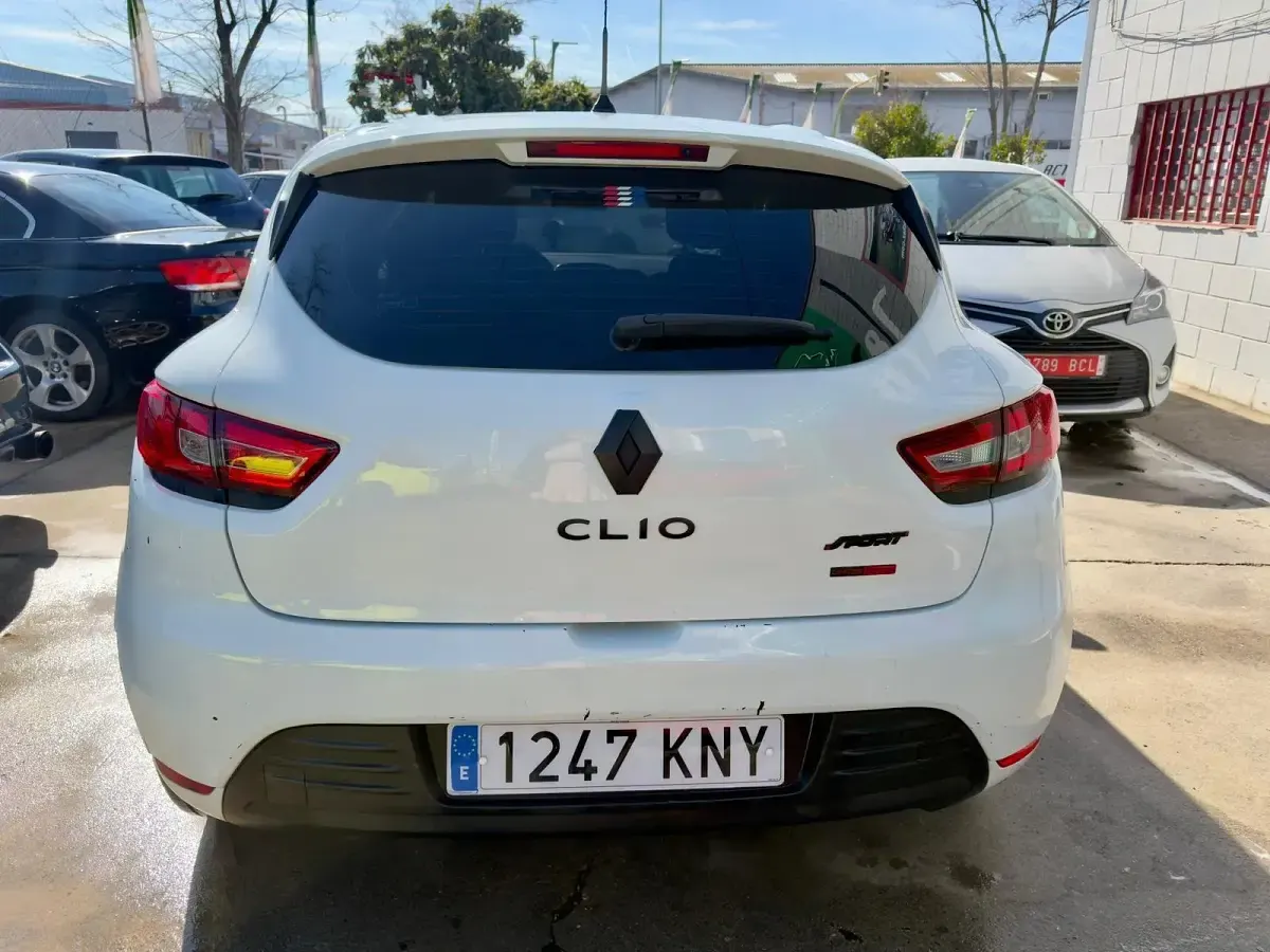 Usado Renault Clio 75 CV (55 kW) 2018 Blanco