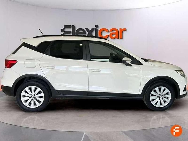 Usado Seat Arona Style 95 CV (69 kW) 2019 Blanco SUV
