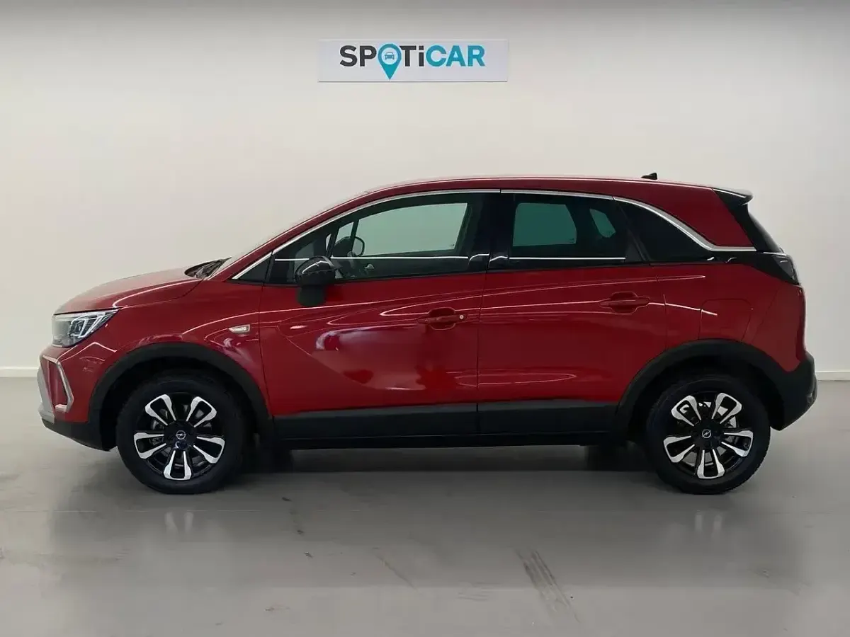 Usado Opel Crossland Elegance 110 CV (80 kW) 2024 Rojo SUV