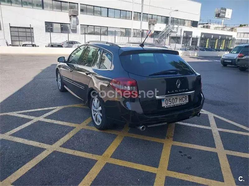 Usado Renault Laguna III Bose Edition 175 CV (128 kW) 2012 Negro Familiar