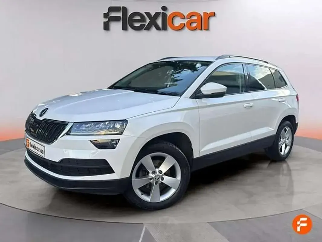 Usado Skoda Karoq Ambition 150 HP (110 kW) 2019 Branco SUV