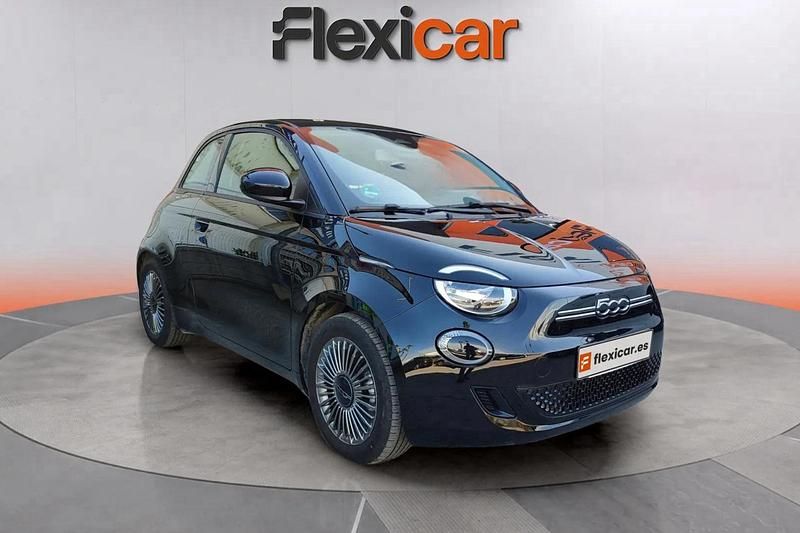 Negro Usado 2022 Fiat 500e Action Berlina | 12.090 € (Precio justo) - Imagen 1/4