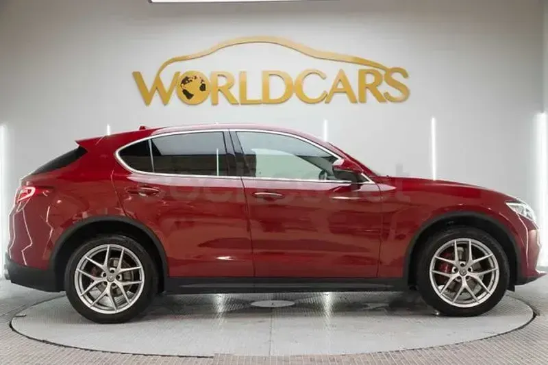 Usado Alfa Romeo Stelvio Executive 210 CV (154 kW) 2020 Rojo SUV