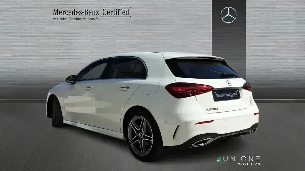 Usado Mercedes A200 150 CV (110 kW) 2024 Blanco