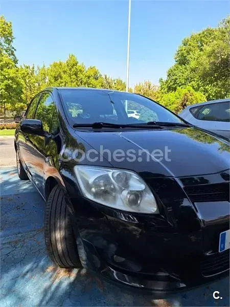 Usado Toyota Auris 90 CV (66 kW) 2007 Negro Utilitario