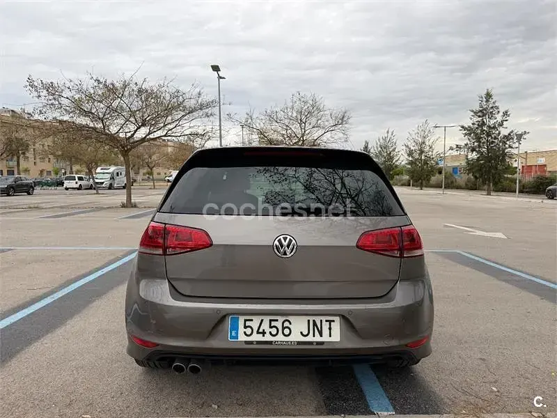Usado VW Golf VII Sportline 150 CV (110 kW) 2016 Gris / plata Berlina