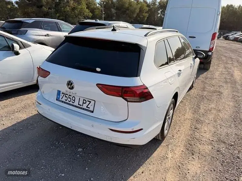 Usado VW Golf VII Life 115 CV (84 kW) 2021 Blanco Utilitario