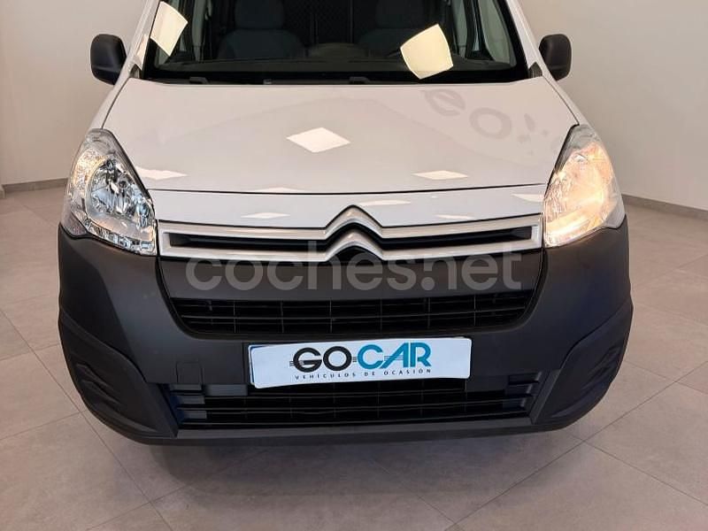 Usado Citroën Berlingo Tonic 75 CV (55 kW) 2016 Blanco Monovolumen