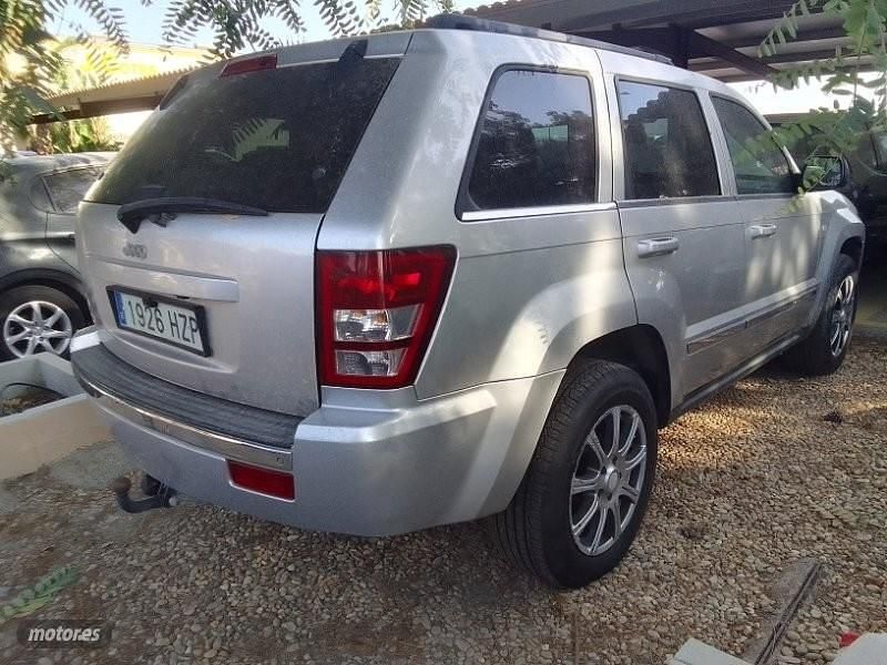 Usado Jeep Cherokee 218 CV (160 kW) 2007 Plateado SUV
