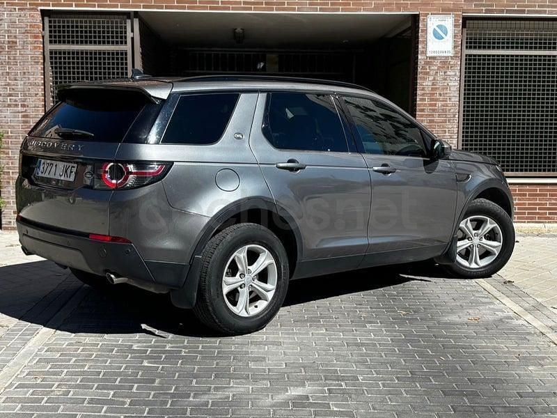 Usado Land Rover Discovery Sport Pure 150 CV (110 kW) 2015 Gris / plata SUV