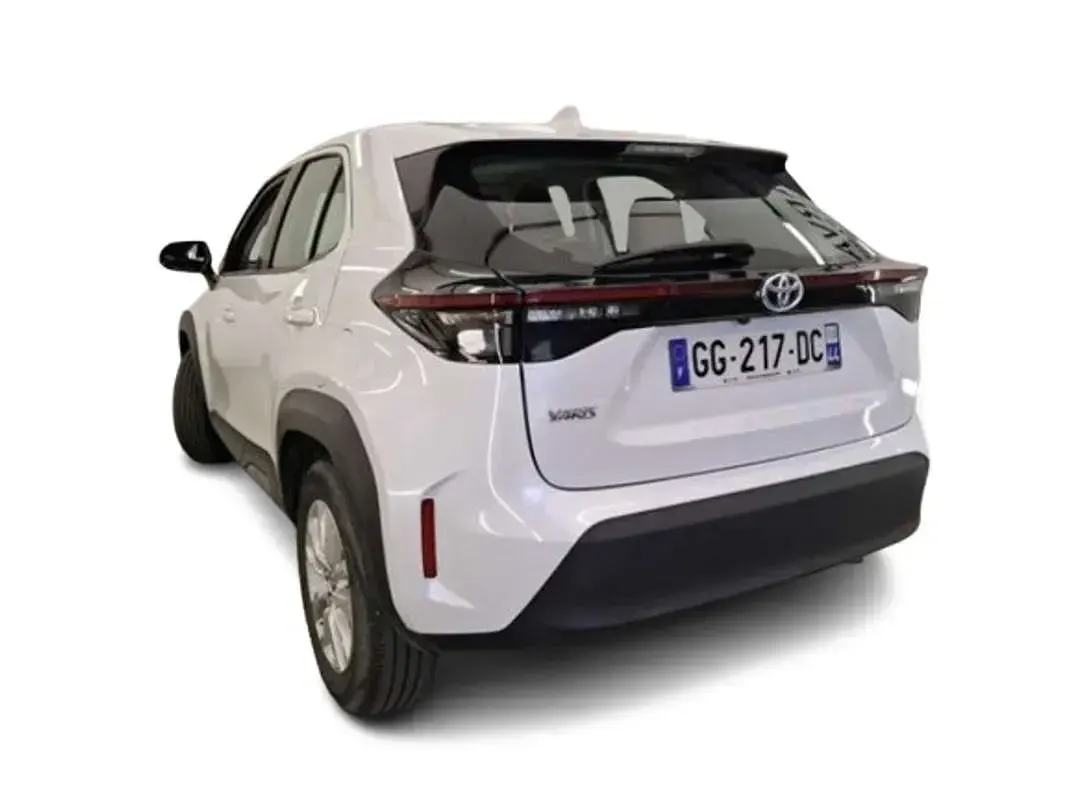 Usado Toyota Yaris Cross Active 116 CV (85 kW) 2022 Blanco SUV
