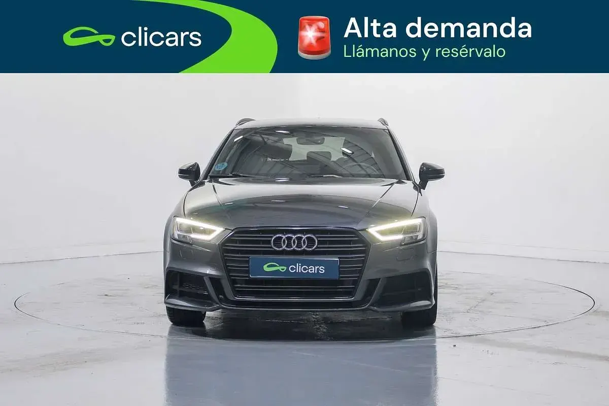 Usado Audi A3 Sportback 150 CV (110 kW) 2019 Gris Utilitario