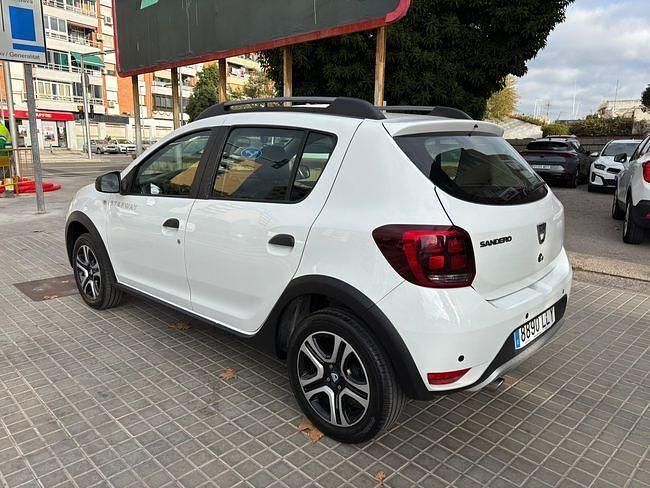 Usado Dacia Sandero Stepway 102 CV (75 kW) 2020 Blanco
