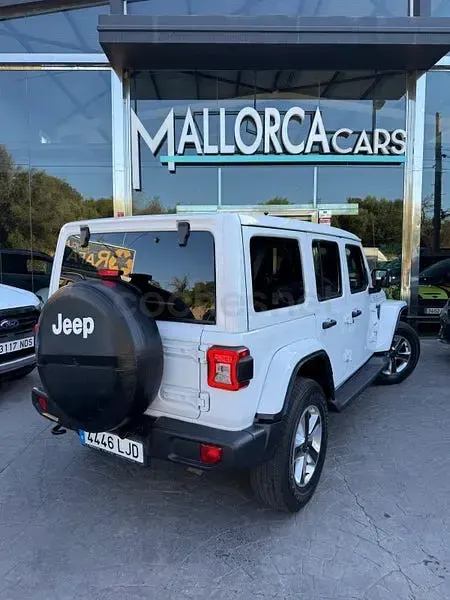 Usado Jeep Wrangler Sahara 270 CV (198 kW) 2020 Blanco SUV