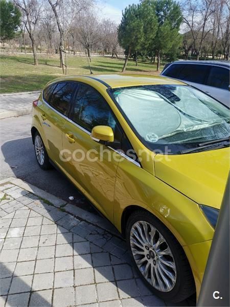 Usado Ford Focus Titanium 115 CV (84 kW) 2011 Verde Berlina