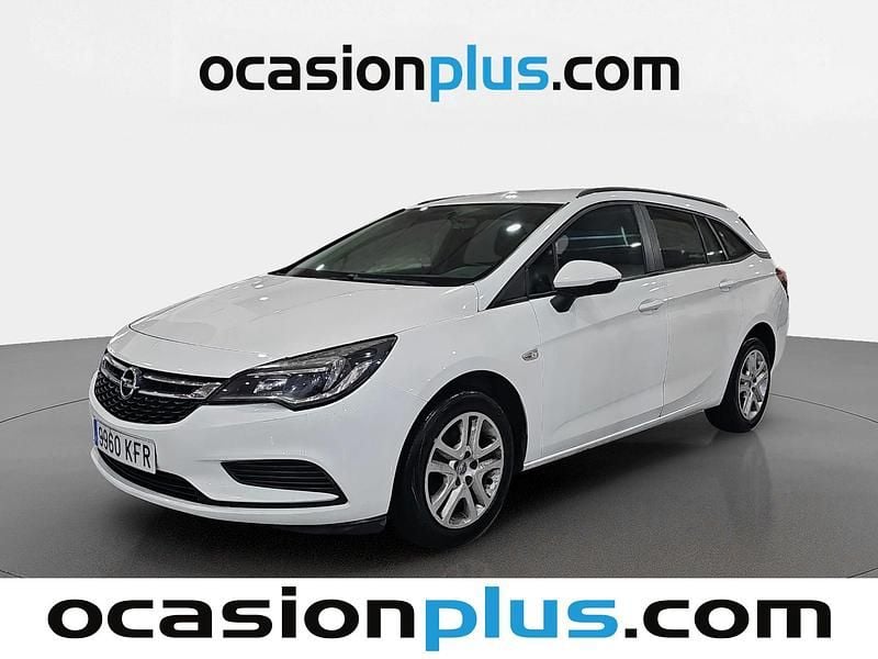 Usado Opel Astra Selective 110 CV (80 kW) 2017 Blanco Familiar