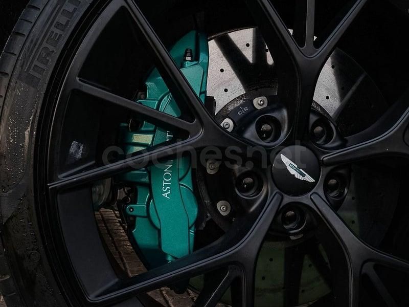 Usado Aston Martin DBX 707 CV (519 kW) 2025 Verde SUV