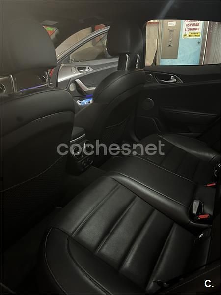 Rojo Usado 2019 Kia Stinger Utilitario | 32.000 € - Imagen 1/4