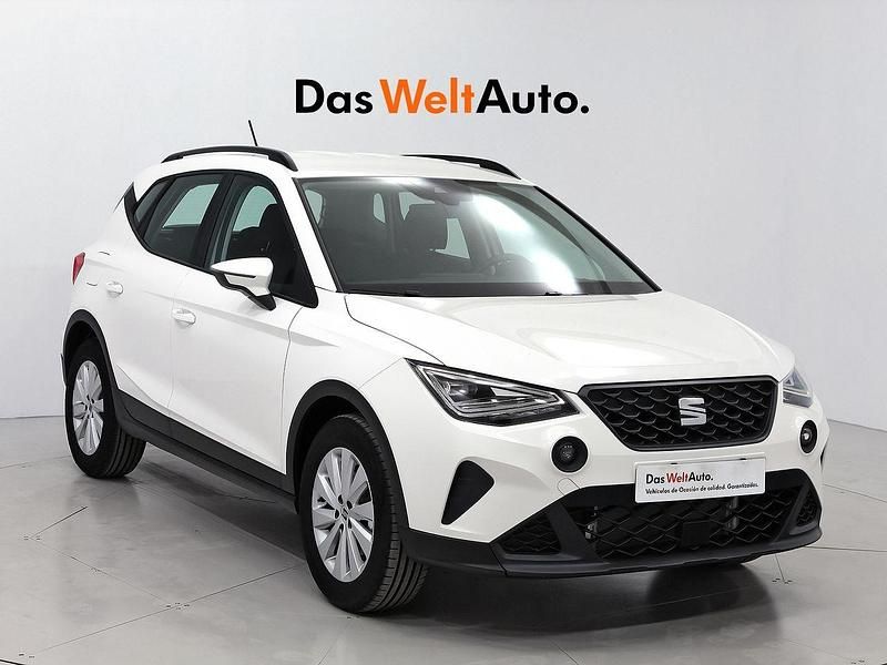 Usado Seat Arona Reference 95 CV (69 kW) 2025 Blanco SUV