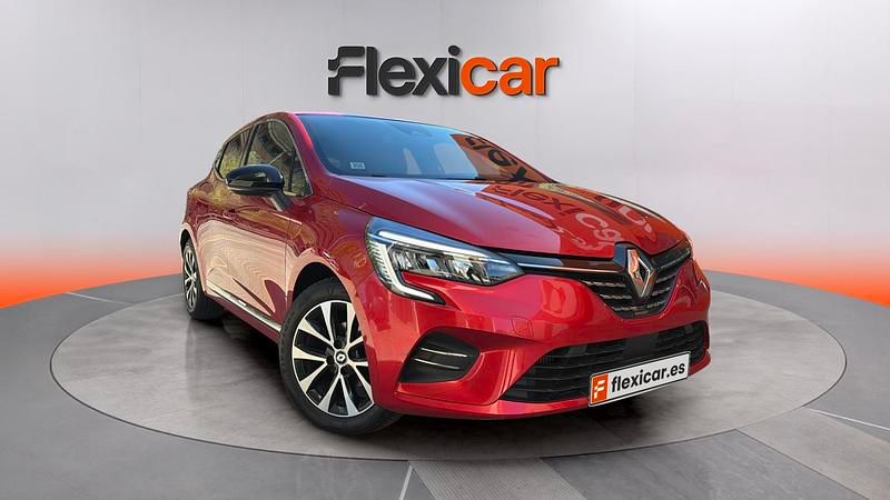 Begagnad Renault Clio V Techno 90 HK (66 kW) 2023 Röd Sedan