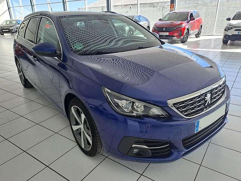 Usado Peugeot 308 SW Allure 131 CV (96 kW) 2019 Familiar