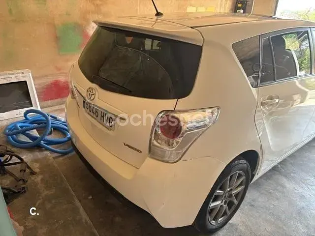 Usado Toyota Verso Advance 124 CV (91 kW) 2014 Blanco Monovolumen