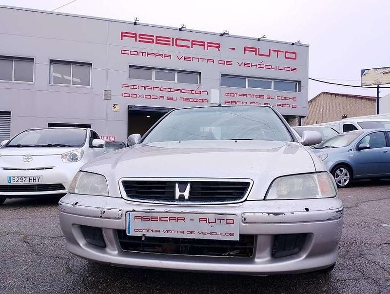 Gris Usado 1999 Honda Civic ES Utilitario | 2999 € - Imagen 1/4