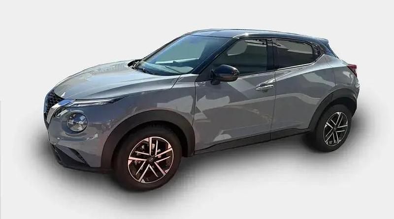 Usado Nissan Juke N-Connecta 114 CV (83 kW) 2024 Katana grey black metalizado SUV