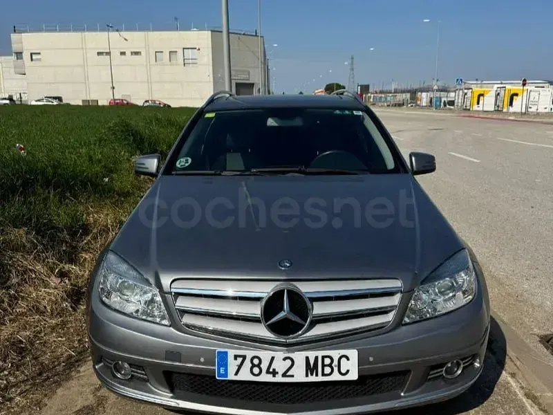 Usado Mercedes C350 Elegance 231 CV (169 kW) 2010 Gris / plata Familiar