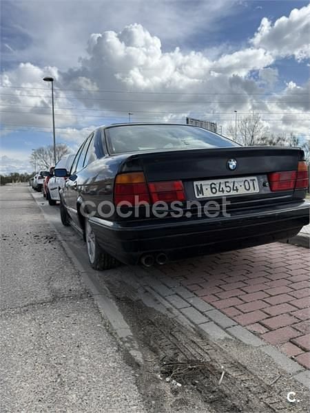 Usado BMW 520 129 CV (94 kW) 1989 Negro Berlina