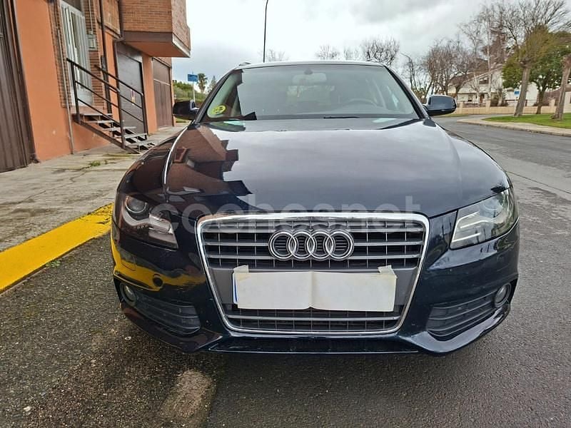 Usado Audi A4 143 CV (105 kW) 2010 Azul Familiar